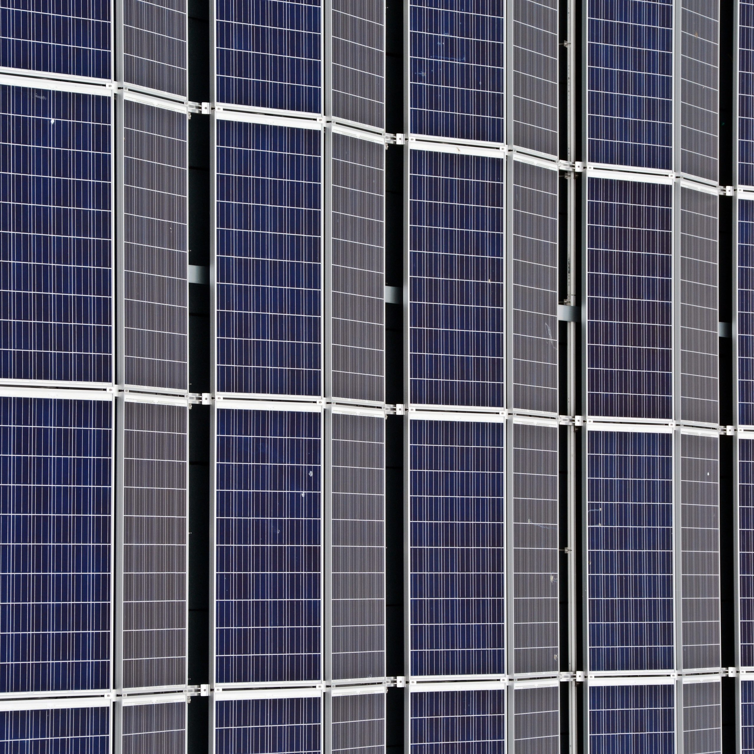 How Solar Companies Frame their Story to Raise Capital - Renewable energy